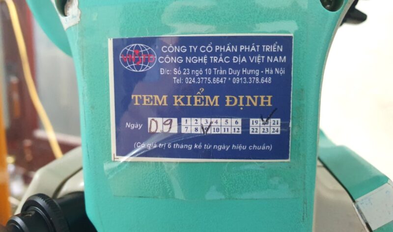 Giấy kiểm định máy toàn đạc điện tử 11 Tem kiểm định, hiệu chuẩn máy toàn đạc điện tử
