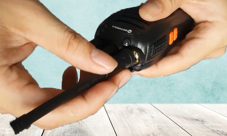 Cách dùng bộ đàm motorola mt 918