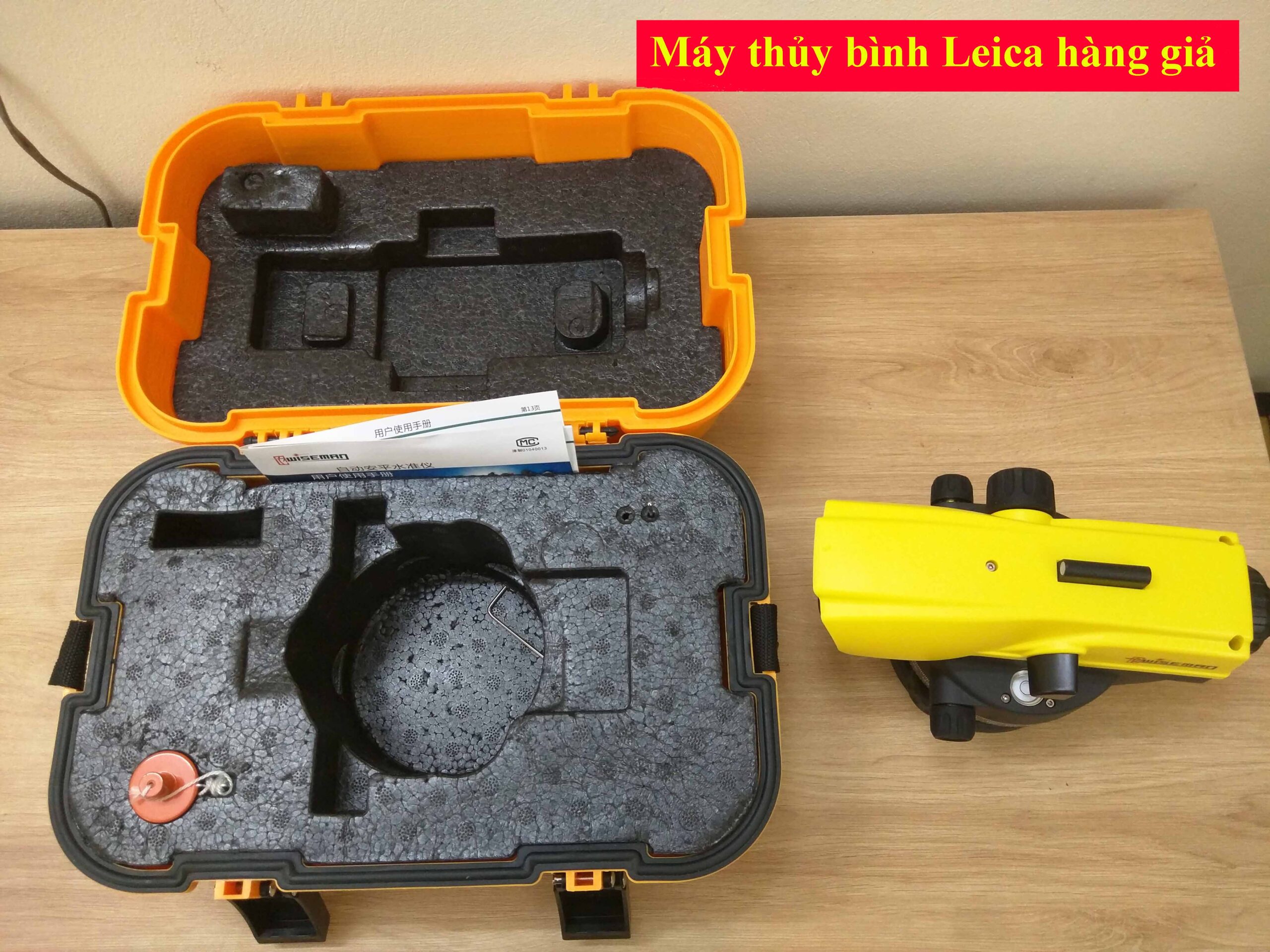 Đặc điểm nhận dạng máy thủy bình Leica chính hãng và máy thủy bình Leica hàng giả, nhái thương hiệu 21 hộp đựng máy thủy bình leica nhái giả