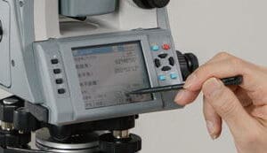 Máy toàn đạc điện tử Nikon Nivo-F Plus 41 Máy toàn đạc điện tử Nikon Nivo-F Plus màn hình cảm ứng