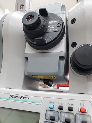 Máy toàn đạc điện tử Nikon Nivo-F Plus ống kính forus